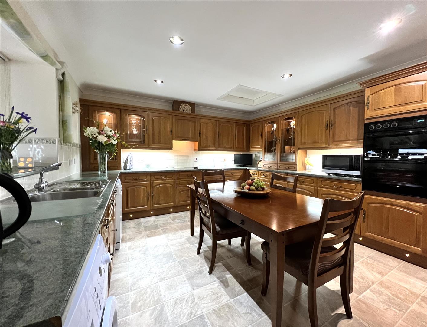 Lochgate Farm, Drumclog, Strathaven Residence Estate Agents